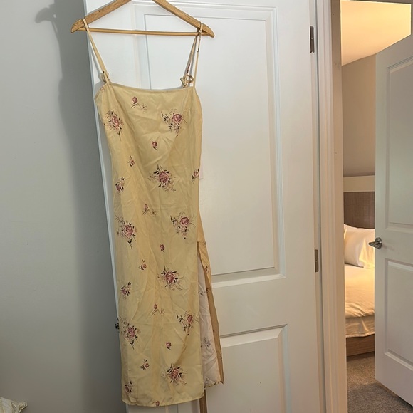 NWT Reformation Averi silk dress - Picture 6 of 8